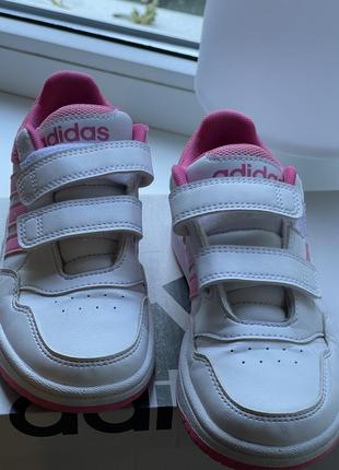 Кроссовки adidas