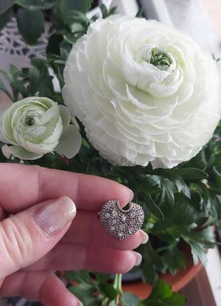 Брошка у формі серця ❣️