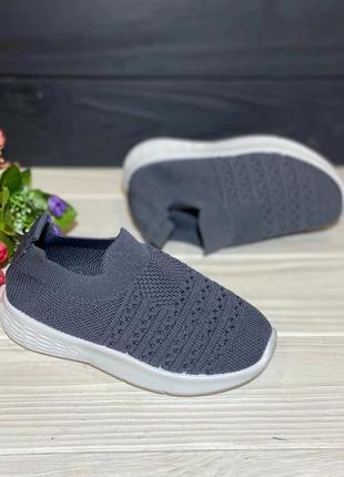 Легкие слипоны, мокасины