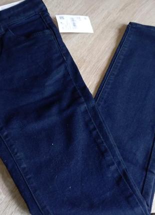Школьные джинсы для девочки бренда c&amp;a на рост 152 см