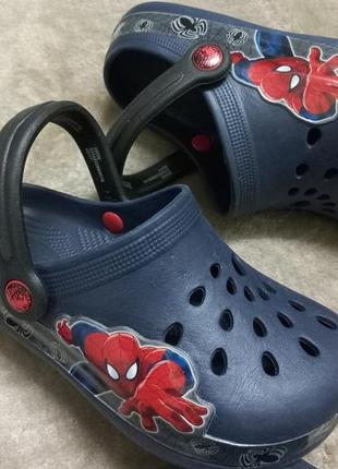 Шлепанцы босоножки мал.32р.crocsвьетнам