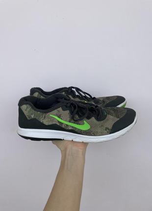 Кроссовки кроссовки