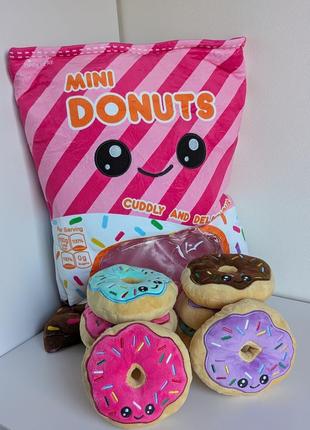 Подушка пудинг. подушка з іграшками. donuts. пончик
