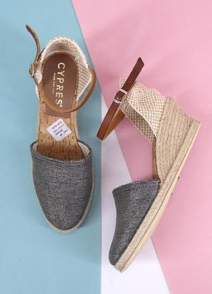 Босоножки из мелкой рогожки на плетёной танкетке "cypres", eur 40.