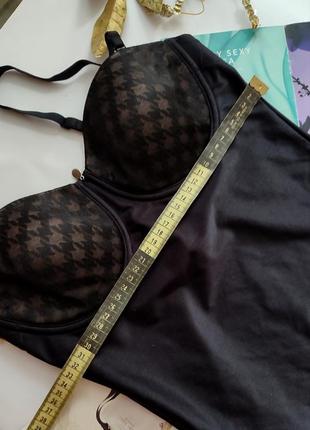 Необычайно привлекательный боди triumph 75c 75b 70c