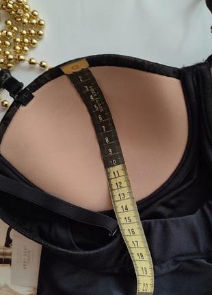 Необычайно привлекательный боди triumph 75c 75b 70c