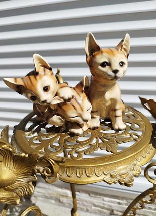 Статуэтка котята
