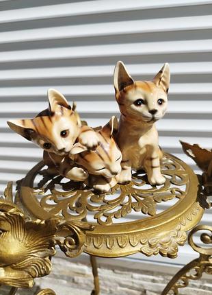 Статуэтка котята