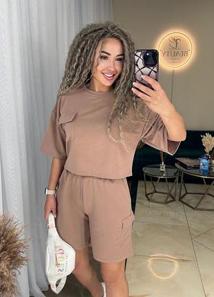 Casual костюм з накладними кишенями