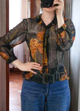 Жіноча шифонова чорна блуза у яскраво-оранжевий принт