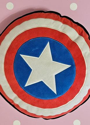 Подушка marvel в наличии