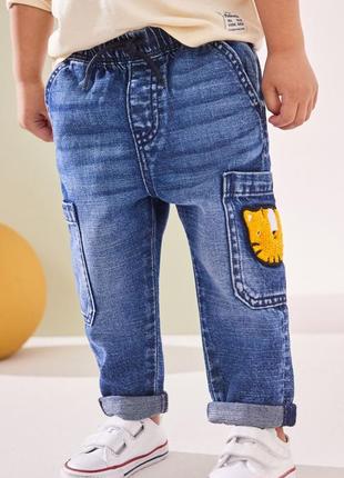 Джинсы next с вышивкой тигра