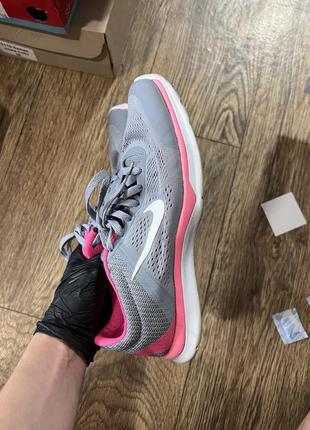 Кросівки найк
