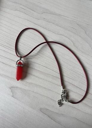 Подвеска с красным камнем кшаче глаз