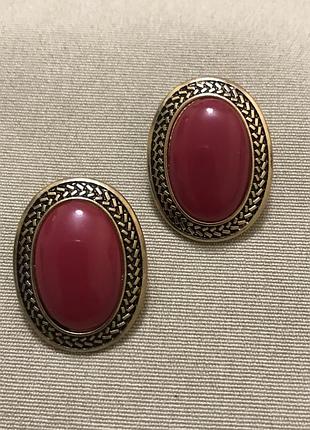 Красивые серьги с стеклянными кабашонами