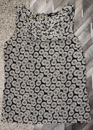 Легка блузка с плісірованим жабо