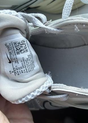 Кроссовки кроссовки nike v2k run'summit white' fd0736-100 в идеальном состоянии4 фото