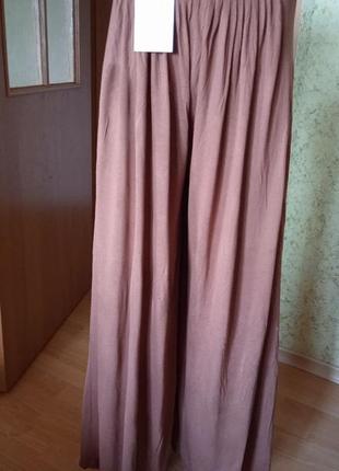 Трикотажні невагомі брюки свободного крою палацо asos.