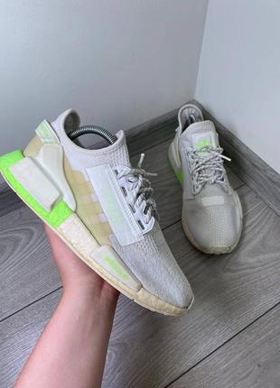 Кроссовки adidas nmd r1 v2 white signal cheap