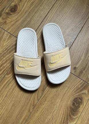 Nike продам шлепанцы