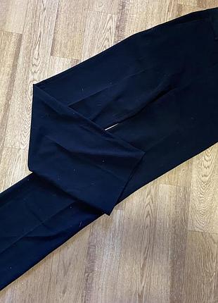 Базові чорні брюки кльош зі стрілками низька посадка