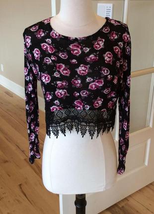 Легка кофтинка у троянди с/м