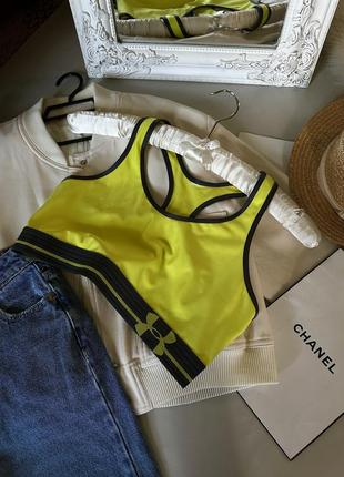 Спортивный топ