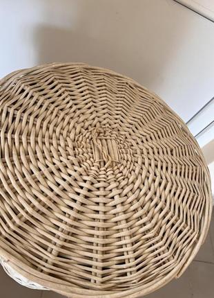 Плетеная из лозы корзина круглая с крышкой для белья минимализм уют