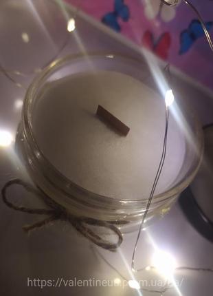 Свеча-яркий аромат жвачки со сладкими фруктовыми нотками🕯️