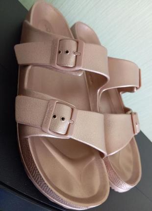 Шльопанці hombre skechers