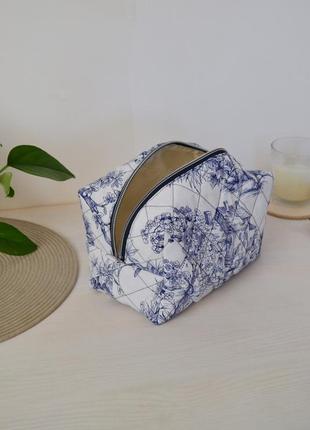 Содержимое косметичка ручной работы