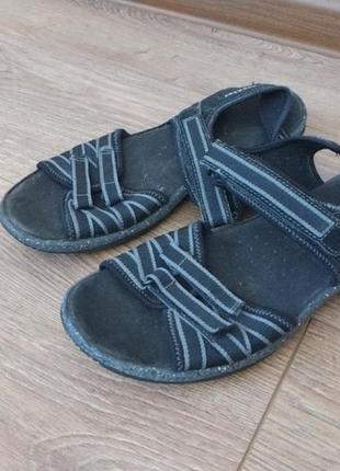 Босоніжки для хлопчиків 40 розмір,стан ідеальний