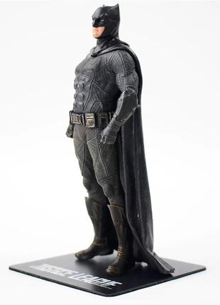 Деталізована фігурка бетмена. іграшка batman. dc comics 18см 7