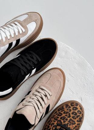 Кеды из натуральной кожи и замши женские на платформе