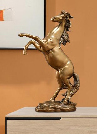Золотая статуэтка лошади 295 мм. статуэтка лошадь золотая. лошадь на дыбах