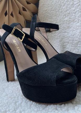 Босоніжки kurt geiger 37 р,