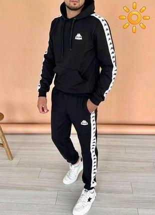 Мужской спортивный костюм kappa черный с лампасами