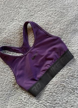 Спортивный топ nike