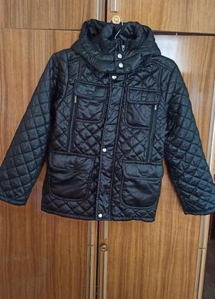 Демісезонна курточка на хлопчика, нова.