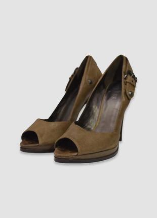 Кожаные туфли с открытым носком guess р.38