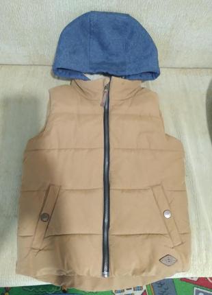 Жилетка на хлопчика р.116-122