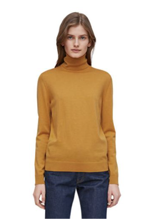 Нежный свитер водолазка, шерсть мериноса, японского бренда uniqlo. м