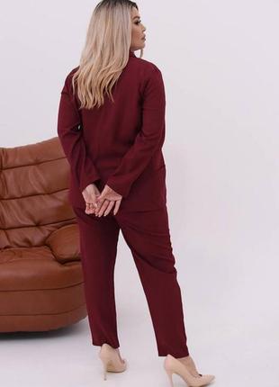 Костюм брючный женский