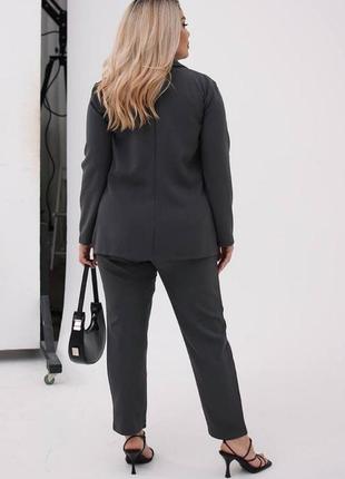 Костюм брючный женский