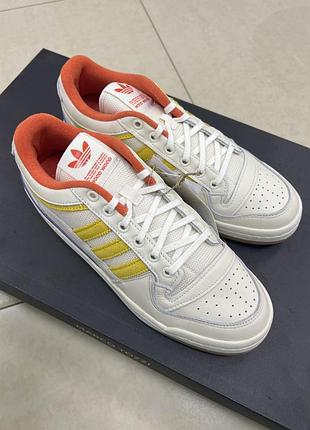 Яркі та красиві адіки