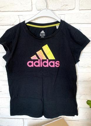 Футболка adidas