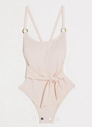 Суцільний базовий пудровий купальник