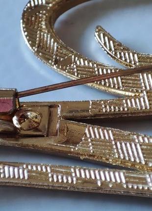 Брошь w буква м women золота со стразами женская абстракция буква дабл