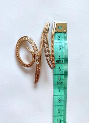 Брошь w буква м women золота со стразами женская абстракция буква дабл