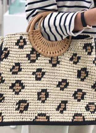 Сумка h&m плетеная с двумя деревянными ручками и ремешком на плечо5 фото